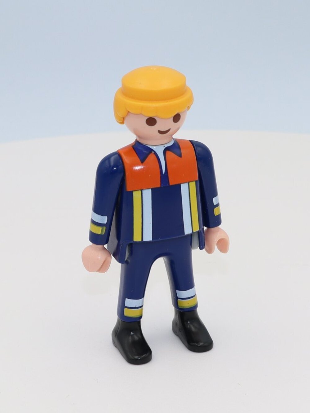 1997 Playmobil Geobra Fireman Blue and Orange 123